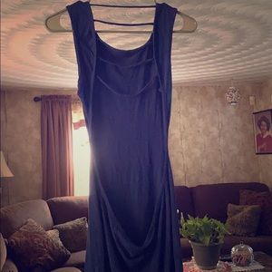 Short party dress, dark navy blue w/ the back out